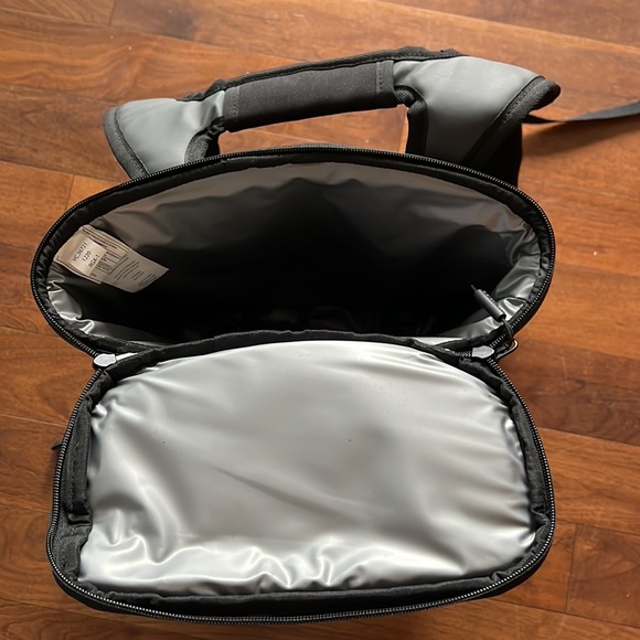 Stormtech RGX Cooler Backpack - Picture 2 of 5